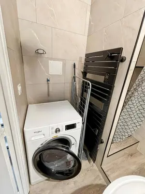 Salle de bains dans l'établissement Gîte Rénové - Vue Imprenable Montagne - 2 Chambres