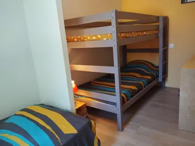 Un ou plusieurs lits dans un hébergement de l'établissement Maison éco-conçue près de Sarlat, 7 pers, Wifi, animaux OK - FR-1-828-11