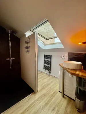 Cuisine ou kitchenette dans l'établissement Appartement 5 cocooning Av Georges Dumas -DABNB