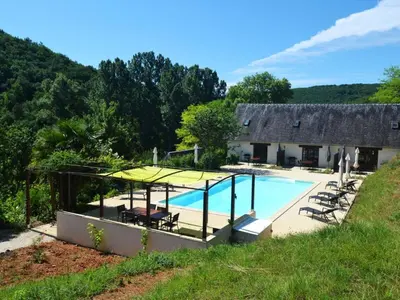 Piscine de l'établissement Holiday Home in Souillac mit Gemeinschaftspool by Interhome ou située à proximité