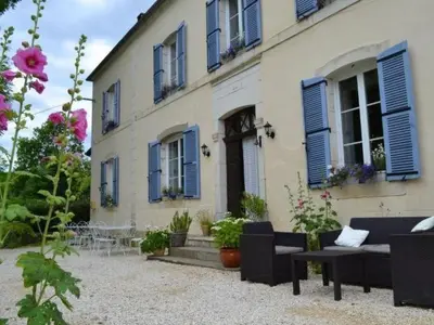 Jardin de l'établissement Holiday Home in Souillac mit Gemeinschaftspool by Interhome