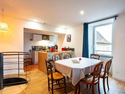 Cuisine ou kitchenette dans l'établissement Holiday Home Domaine Les Haut mit eigenem Garten by Interhome
