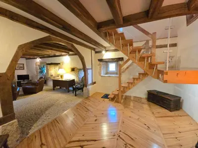 Coin salon dans l'établissement Holiday Home Geräumiges Ferienhaus mit Charme in der Dordogne by Interhome