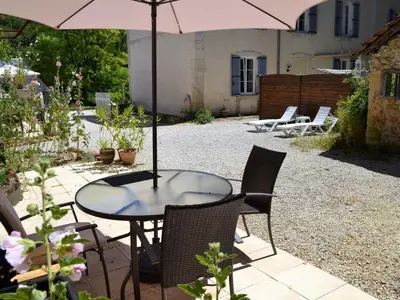 Jardin de l'établissement Holiday Home Gîte für zwei Personen by Interhome