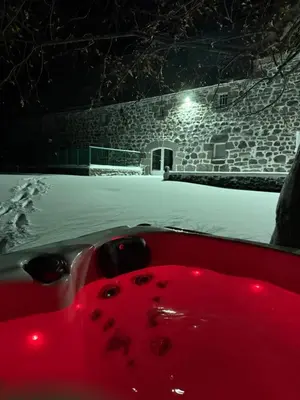 L'établissement Le Domaine Belinay en hiver