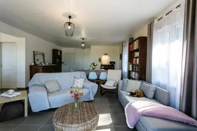 Coin salon dans l'établissement L'Instant Nouveau chambres d'hôtes
