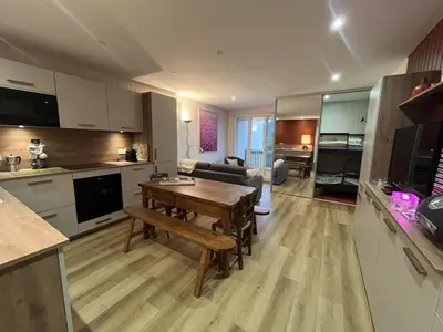 Plan de l'établissement Charmant T2 avec Balcon et Garage au Lioran - FR-1-787-140