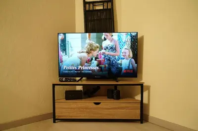 Télévision ou salle de divertissement dans l'établissement Studio - Free Parking - Netflix - Wi-Fi