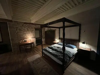 Un ou plusieurs lits dans un hébergement de l'établissement Chateau La Chassagne