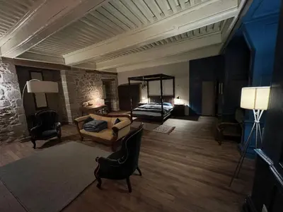 Un ou plusieurs lits dans un hébergement de l'établissement Chateau La Chassagne