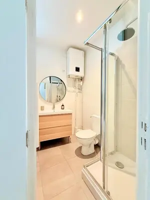 Salle de bains dans l'établissement Le Herriot 2 Hyper Centre 5min de la Gare à pied