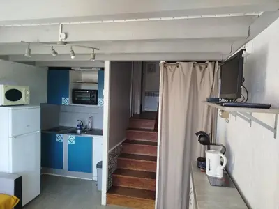 Cuisine ou kitchenette dans l'établissement Maison 2-4 personnes, vue sur le Sancy