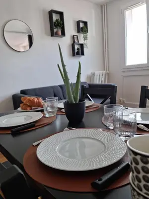 Coin salon dans l'établissement Appartement T1 Bis centre ville - cathédrale Limoges