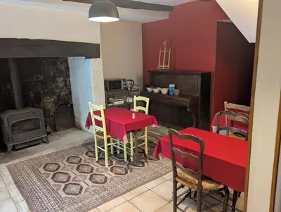 Cuisine ou kitchenette dans l'établissement Auberge des Trois Rivières