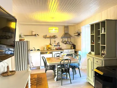 Cuisine ou kitchenette dans l'établissement La p'tite Maison