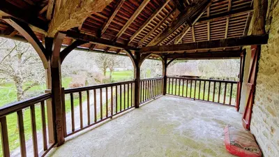 Balcon ou terrasse dans l'établissement Maison des bois