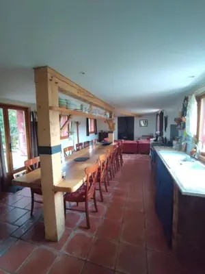 Cuisine ou kitchenette dans l'établissement Gite de la grande maison