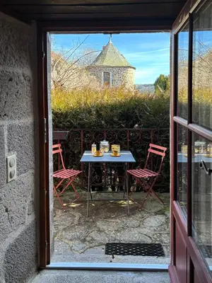 Terrasse ou espace extérieur de l'établissement Maison des remparts