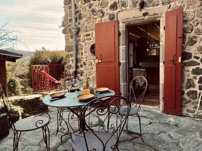Terrasse ou espace extérieur de l'établissement Maison des remparts