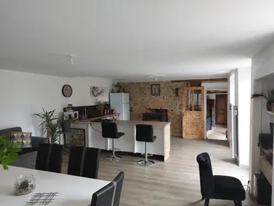 Coin salon dans l'établissement Maison spacieuse