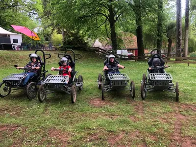 Jardin de l'établissement camping du Coucou