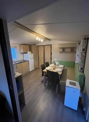 Cuisine ou kitchenette dans l'établissement camping du Coucou
