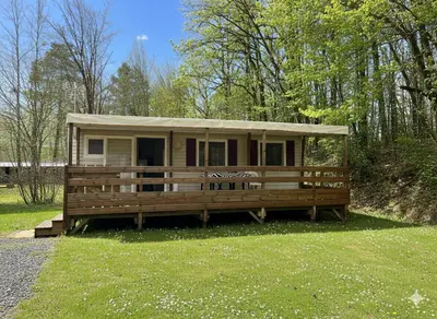 Jardin de l'établissement camping du Coucou