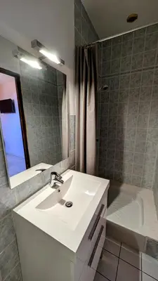 Salle de bains dans l'établissement Les tuilieres