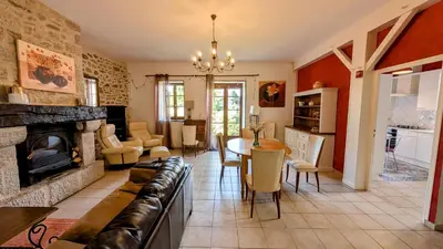 Coin salon dans l'établissement Les tuilieres