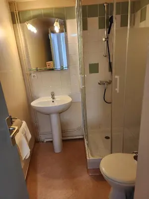 Salle de bains dans l'établissement La Bona Taula By A&J