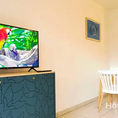 Balcons de Renoir Residence Parking & Pool