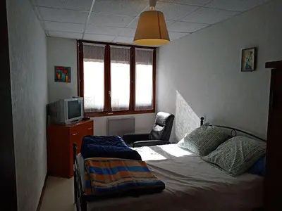 Un ou plusieurs lits dans un hébergement de l'établissement Apartment Vermietet schöne Wohnung 1 bis 6 Personen by Interhome
