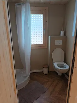 Salle de bains dans l'établissement Chalet des étangs