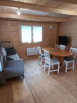 Télévision ou salle de divertissement dans l'établissement Chalet des étangs