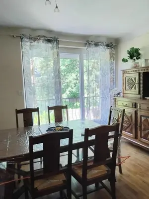 Cuisine ou kitchenette dans l'établissement Charmant appartement 2 chambres à Saint-Geniès avec jardinA