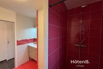 Salle de bains dans l'établissement La Maison du Pinier - Nature
