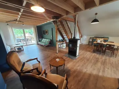 Coin salon dans l'établissement Gîte en pleine Nature en Dordogne