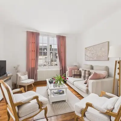 Maison pour 4 avec terrasse - centre Montignac