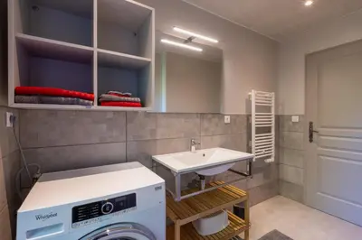 Salle de bains dans l'établissement Montauvert
