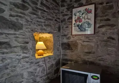 Cuisine ou kitchenette dans l'établissement Gîte Pierre, Beynat, Corrèze