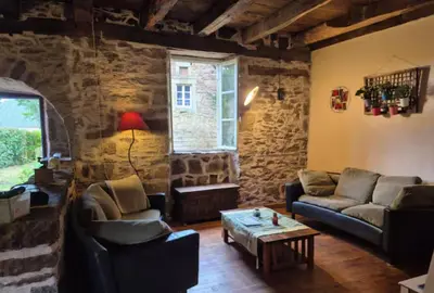 Coin salon dans l'établissement Gîte Pierre, Beynat, Corrèze