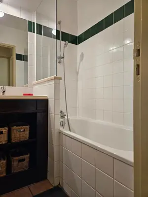 Salle de bains dans l'établissement Appartement AVEC WIFI CHEZ FLO T2 Résidence BELLES RIVES Argentat