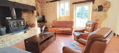 Télévision ou salle de divertissement dans l'établissement La SALA Bonnac