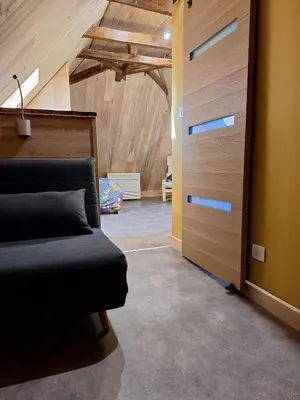 Coin salon dans l'établissement Maison entièrement rénovée