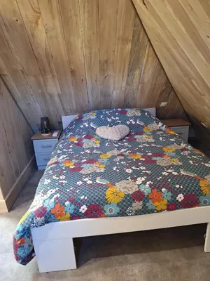 Un ou plusieurs lits dans un hébergement de l'établissement Maison entièrement rénovée