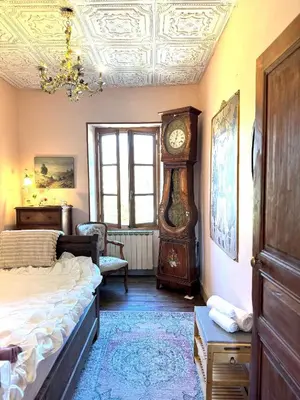 Un ou plusieurs lits dans un hébergement de l'établissement Twin Room Shared Bathroom and Breakfast