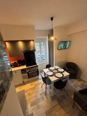 Cuisine ou kitchenette dans l'établissement Le repos des sommets