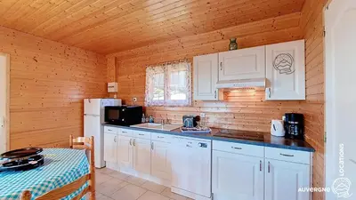 Cuisine ou kitchenette dans l'établissement Chalet de la Gougère 3