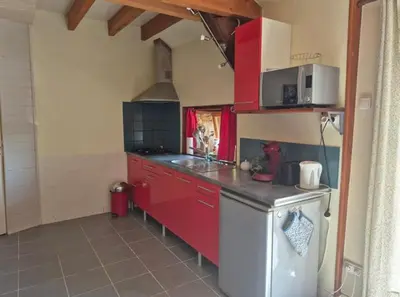 Cuisine ou kitchenette dans l'établissement Gîte Marie, Beynat, Corrèze