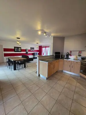 Restaurant ou autre lieu de restauration dans l'établissement Villa La Guionie Montignac Lascaux
